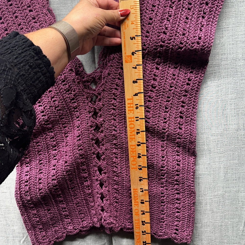 Hand crochet vest purple V Neck open center lace Small no tag Vintage 80’s - Picture 7 of 10
